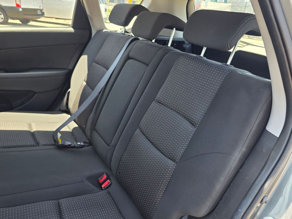 2010 Hyundai Elantra Touring GLS - Photo 18