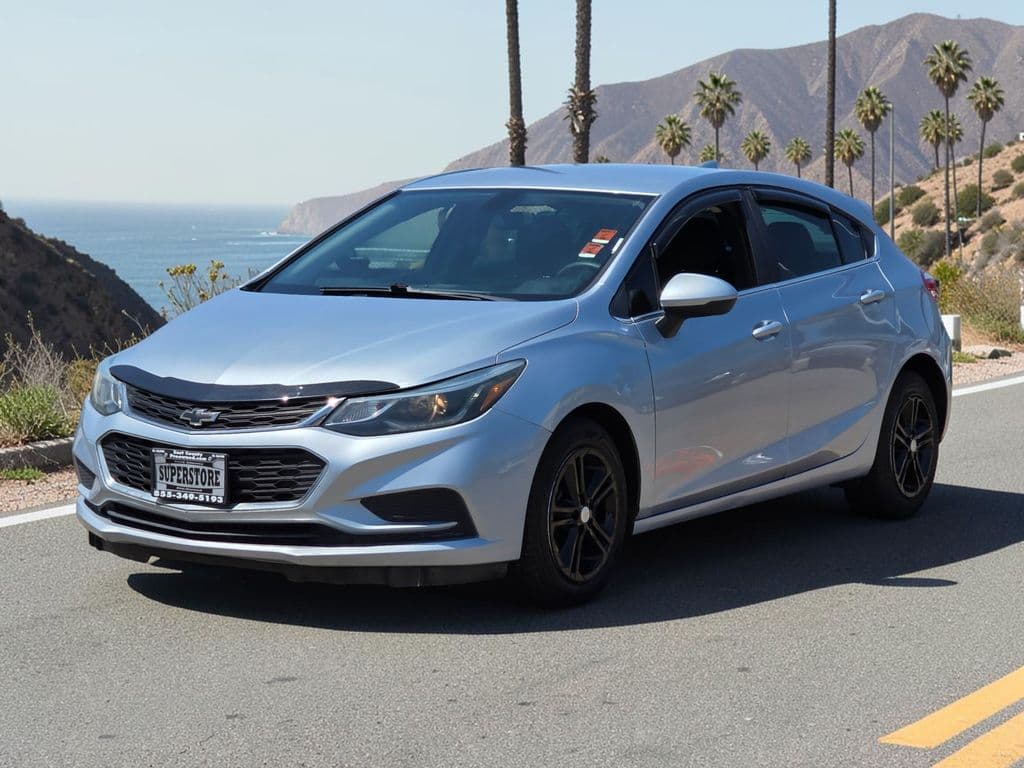 2018 Chevrolet Cruze LT - Photo 4