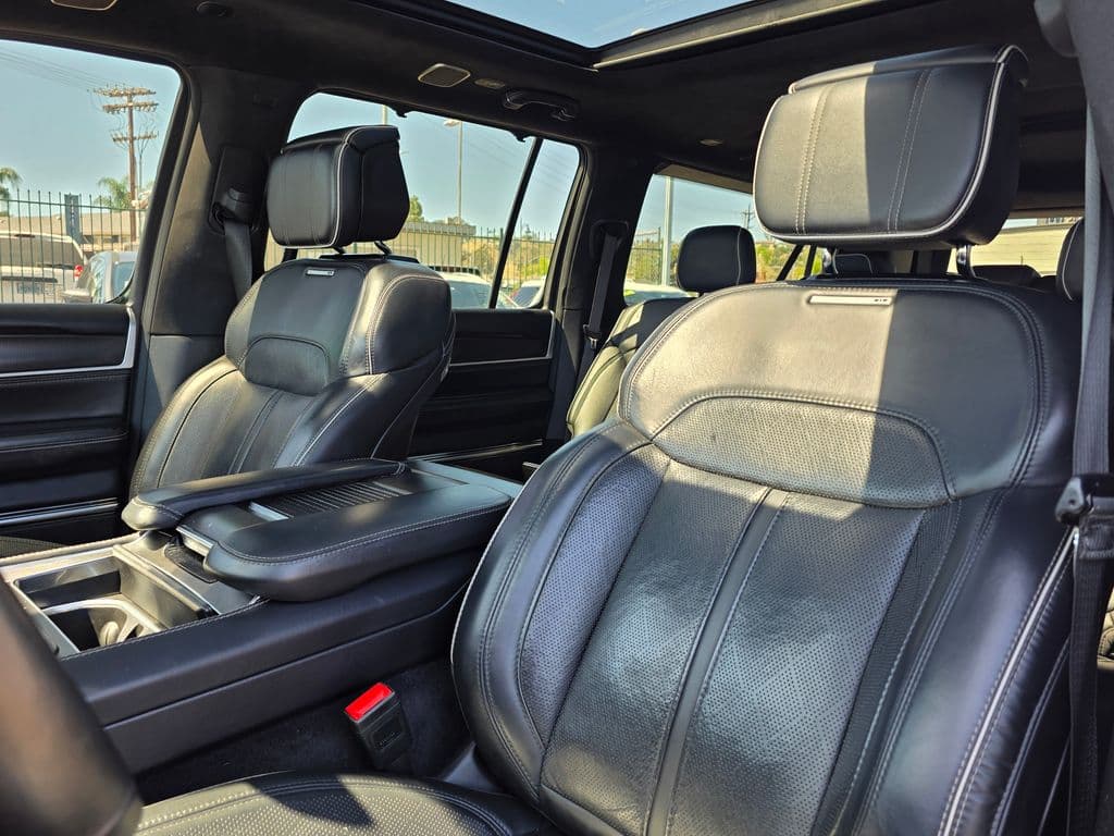 2024 Jeep Grand Wagoneer L Series II - Photo 22