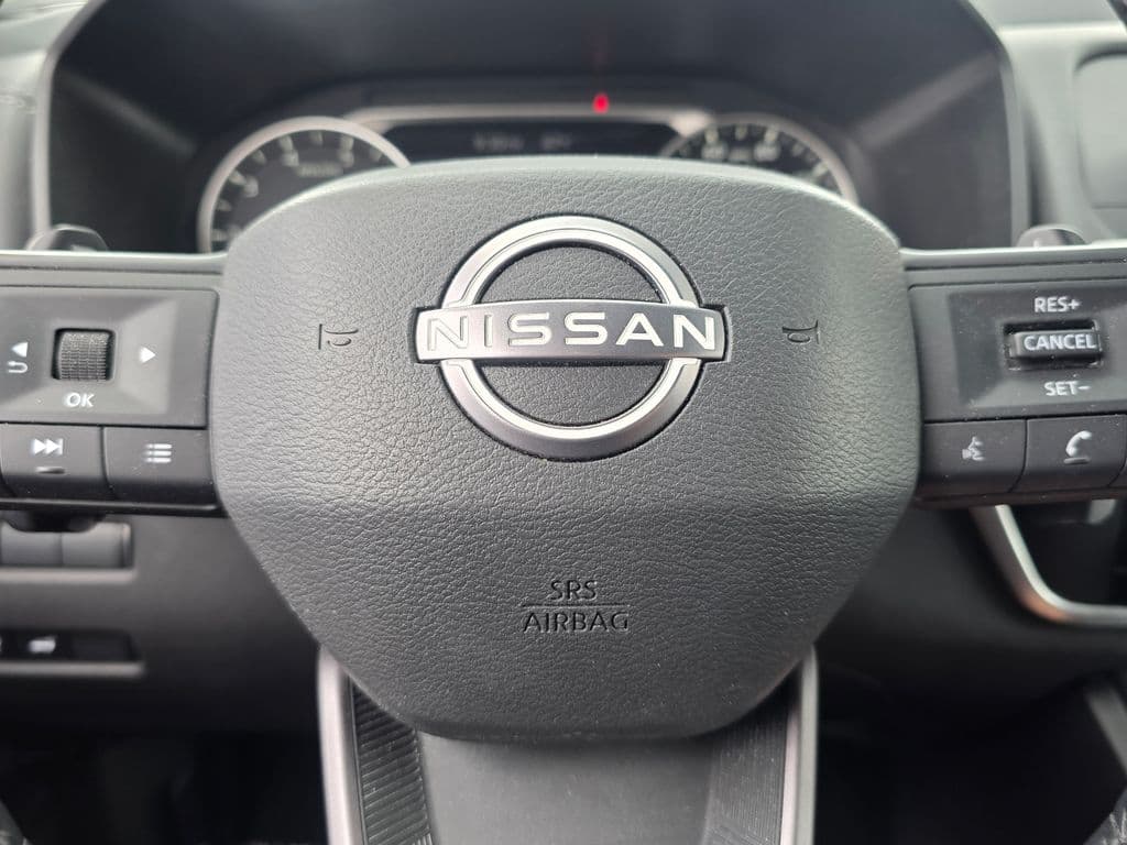 2025 Nissan Rogue SV - Photo 18
