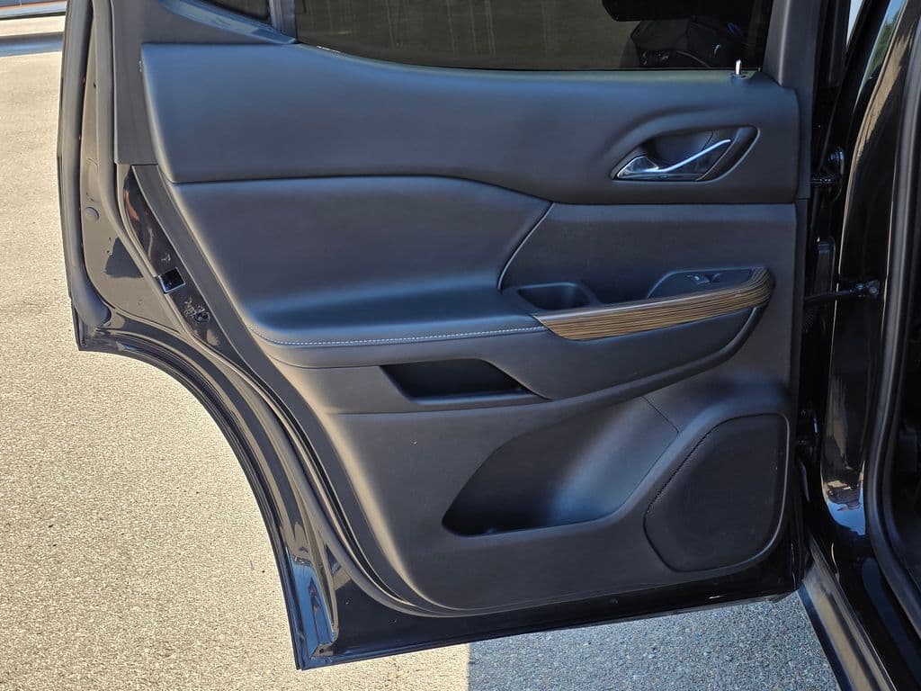 2022 GMC Acadia SLE - Photo 22