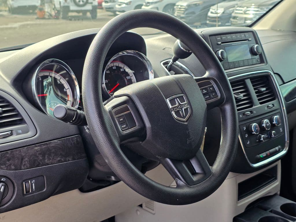 2014 Dodge Grand Caravan SE - Photo 16