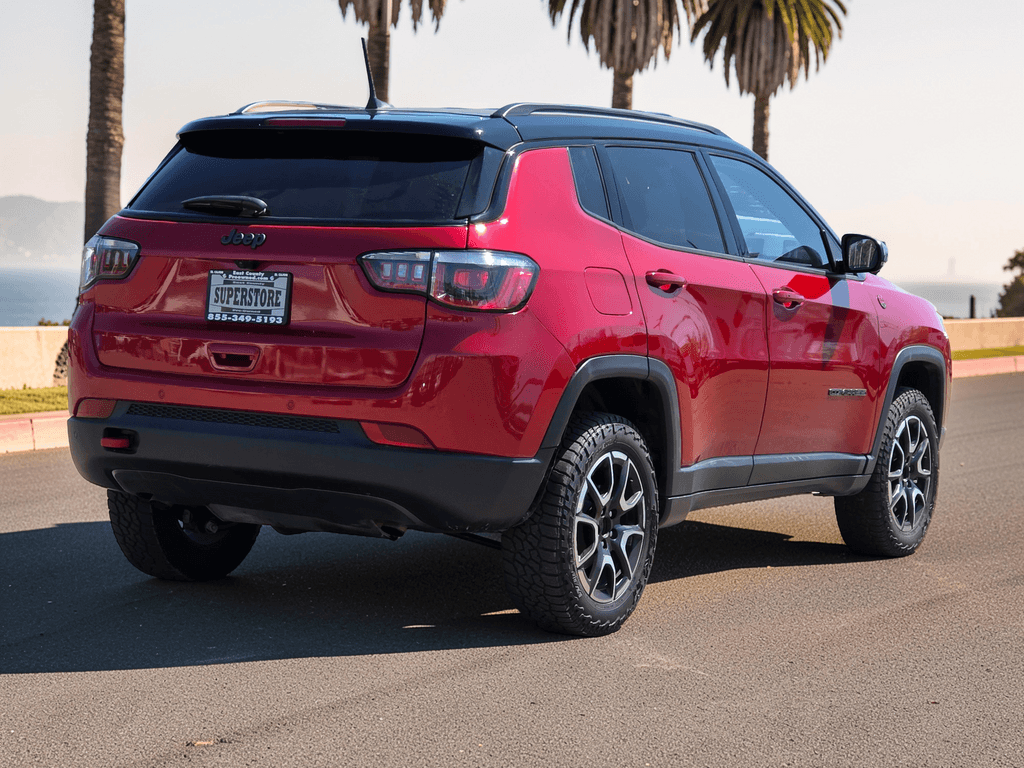 2025 Jeep Compass Trailhawk - Photo 7