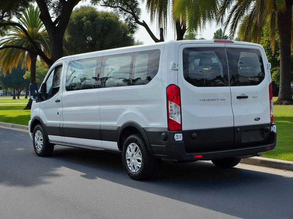 2020 Ford Transit-350 XLT - Photo 5