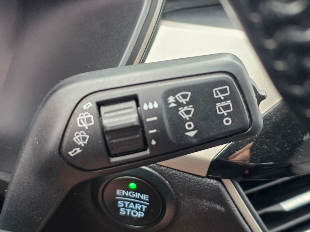 2020 Ford Escape SE Sport Hybrid - Photo 42