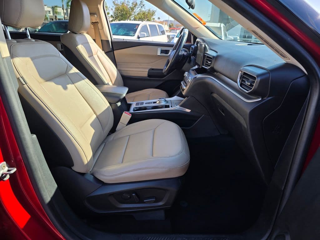 2020 Ford Explorer XLT - Photo 5