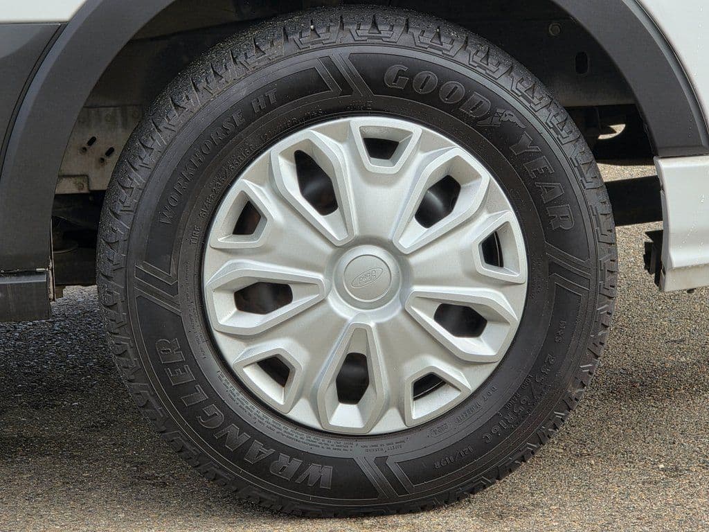 2020 Ford Transit-350 XLT - Photo 8