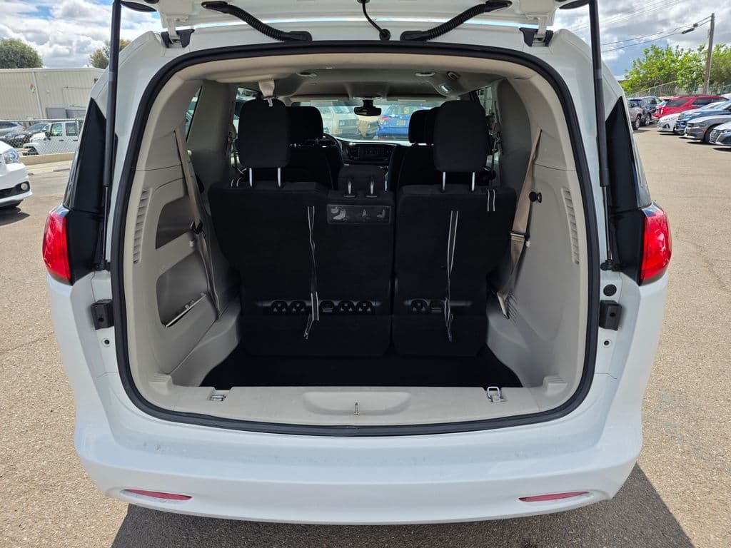 2017 Chrysler Pacifica LX - Photo 13