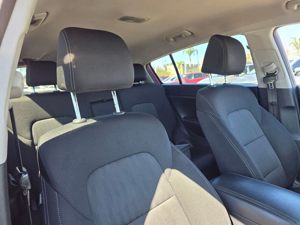2021 Kia Sportage LX - Photo 11