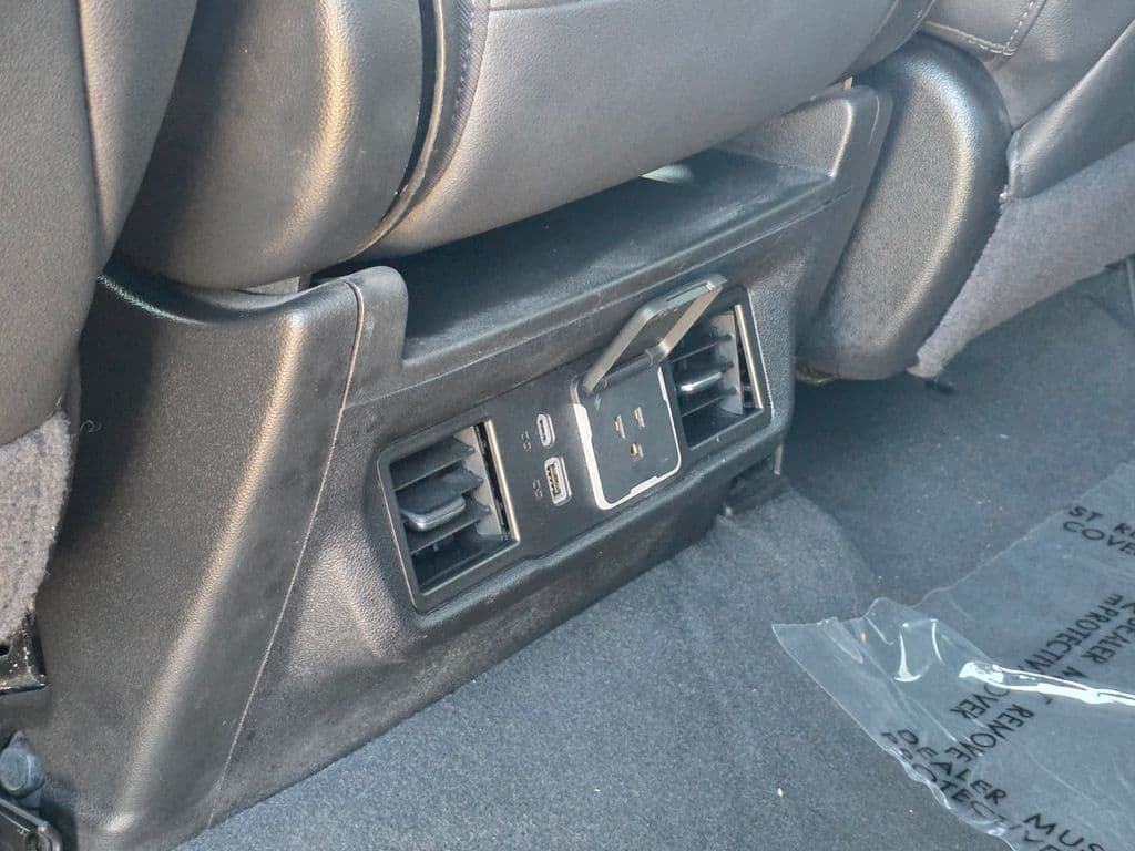 2025 GMC Sierra 1500 SLT - Photo 25