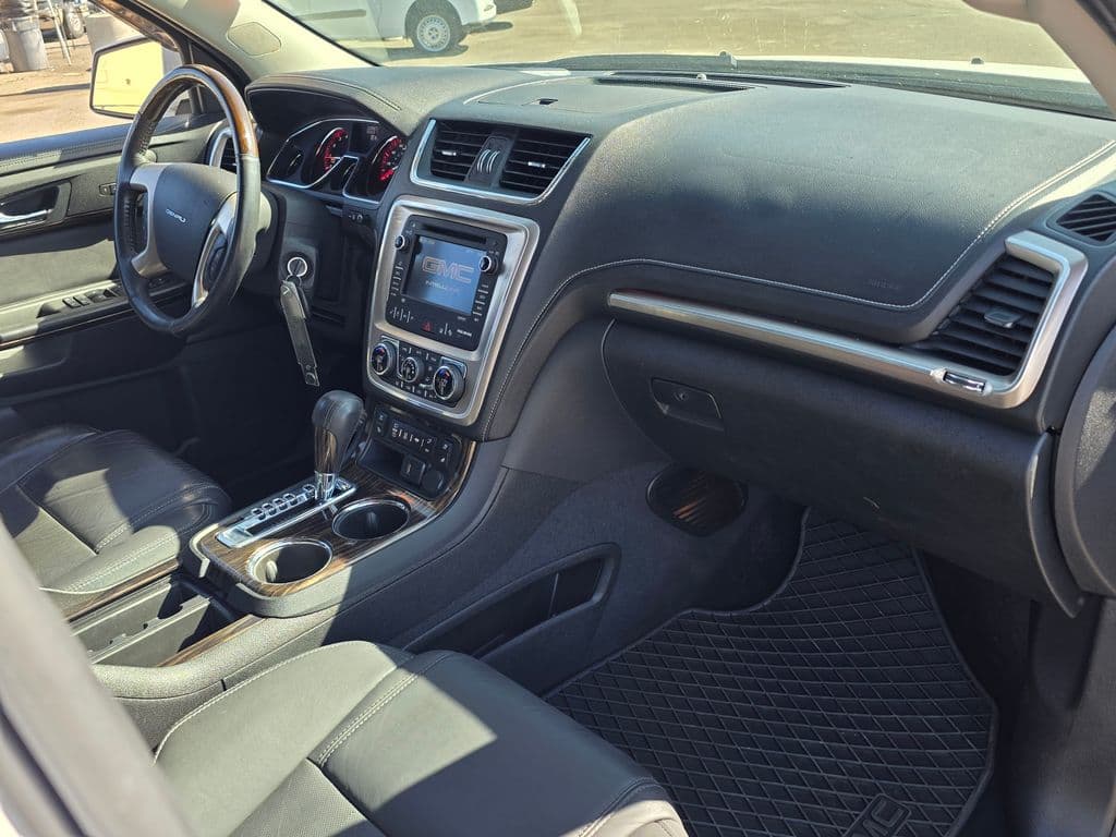 2016 GMC Acadia Denali - Photo 11