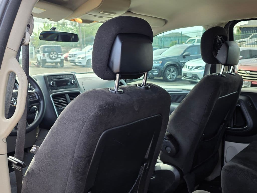 2014 Dodge Grand Caravan SE - Photo 21