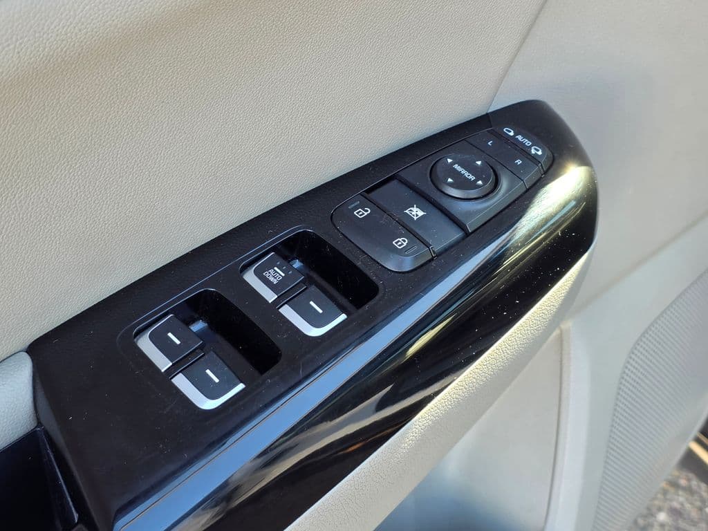 2020 Kia Sportage S - Photo 22