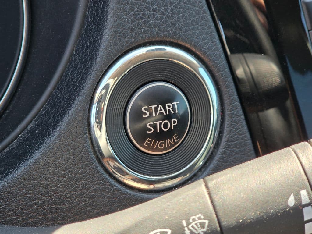 2019 Nissan Rogue SV - Photo 41