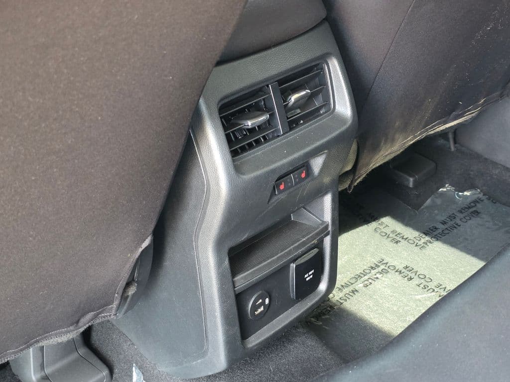 2021 Ford Edge Titanium - Photo 21