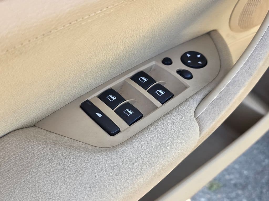 2015 BMW X1 xDrive28i - Photo 23
