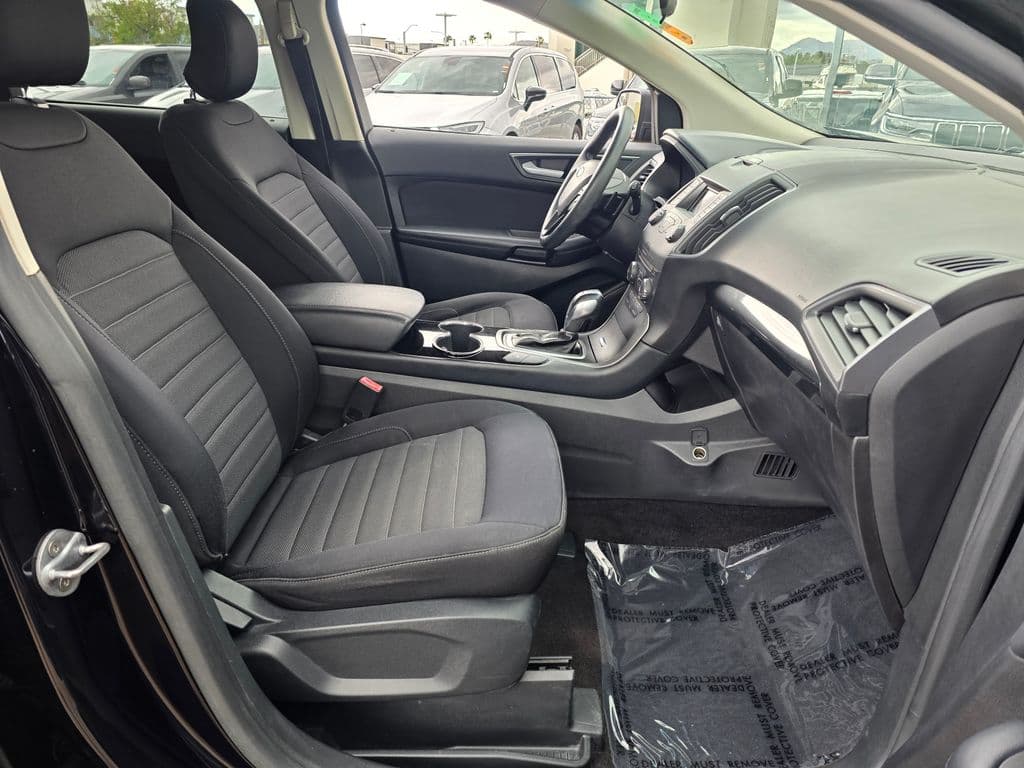 2018 Ford Edge SE - Photo 11