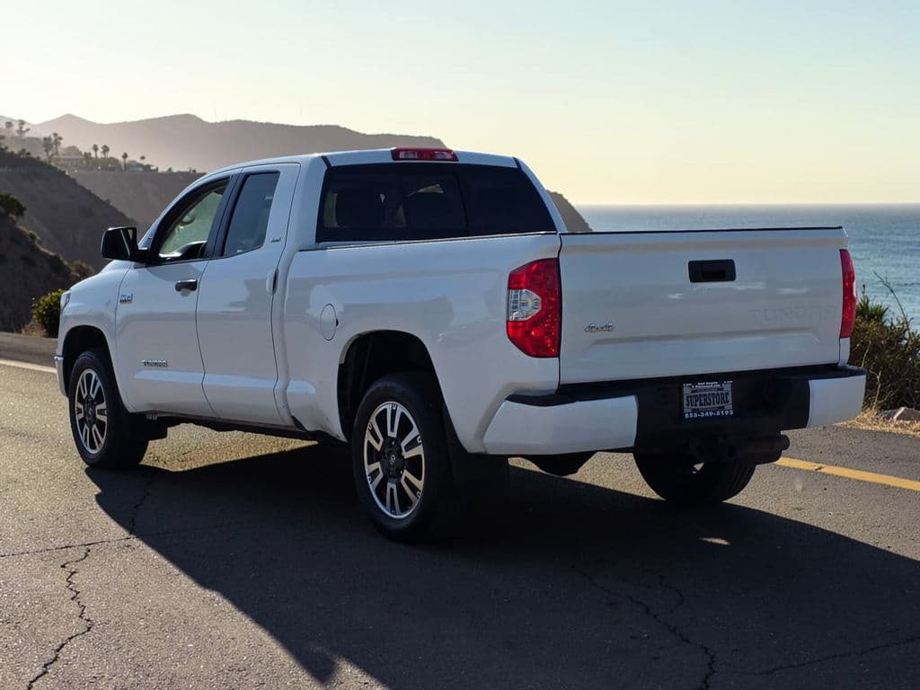 2018 Toyota Tundra SR5 - Photo 6