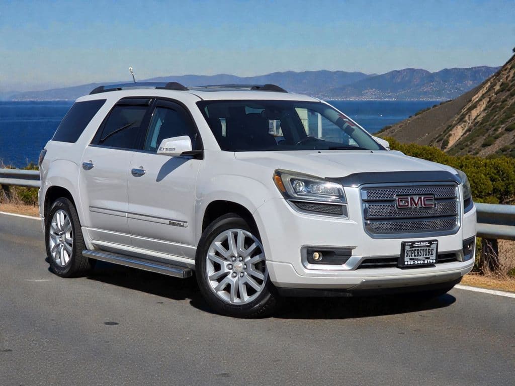 2016 GMC Acadia Denali - Photo 2