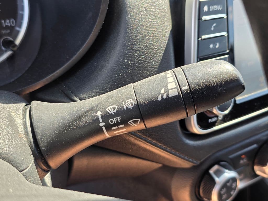 2021 Nissan Versa 1.6 S - Photo 35