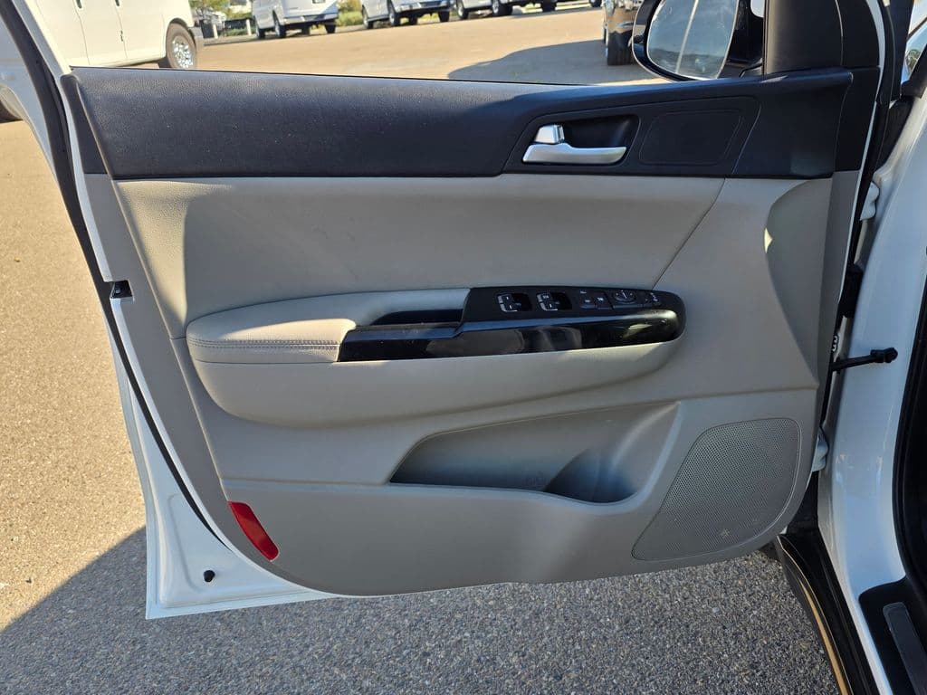 2020 Kia Sportage S - Photo 21