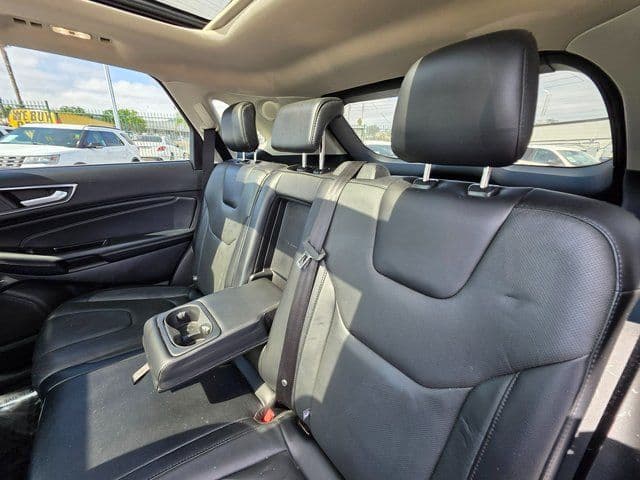 2019 Ford Edge Titanium - Photo 18