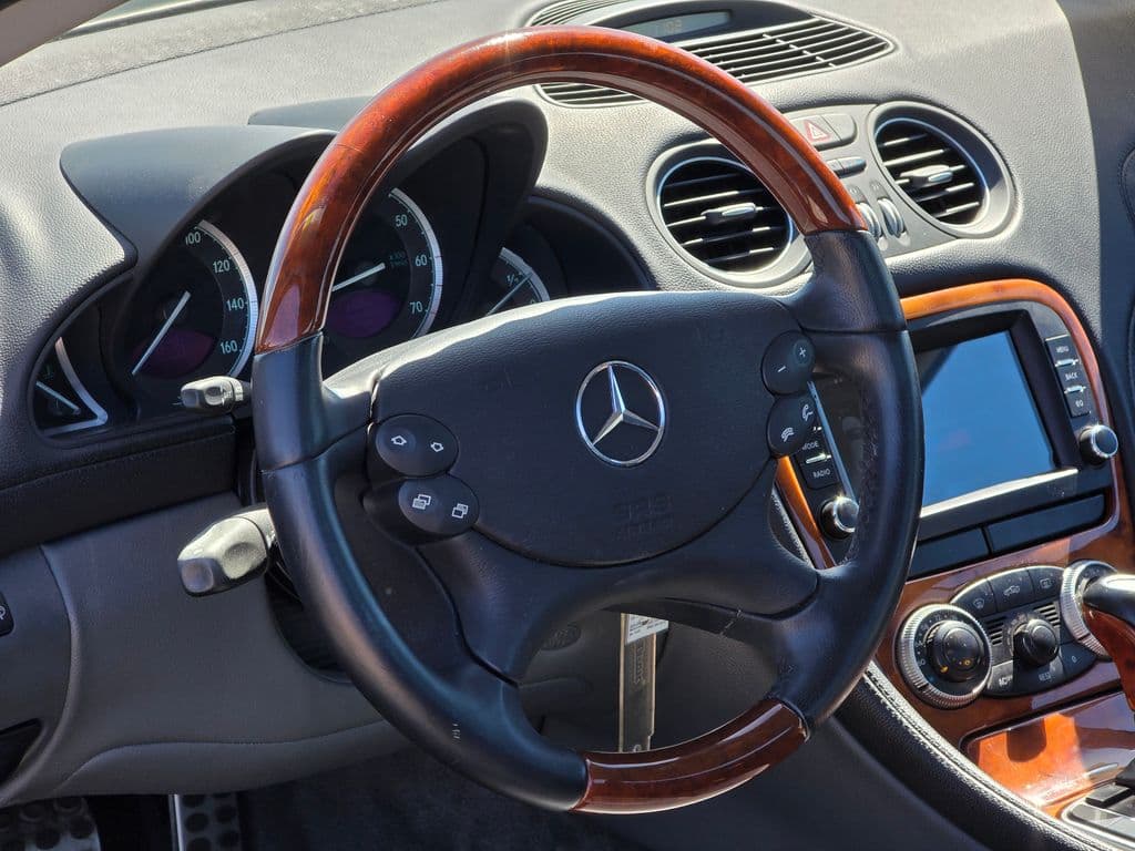 2004 Mercedes-Benz SL-Class SL 500 - Photo 8
