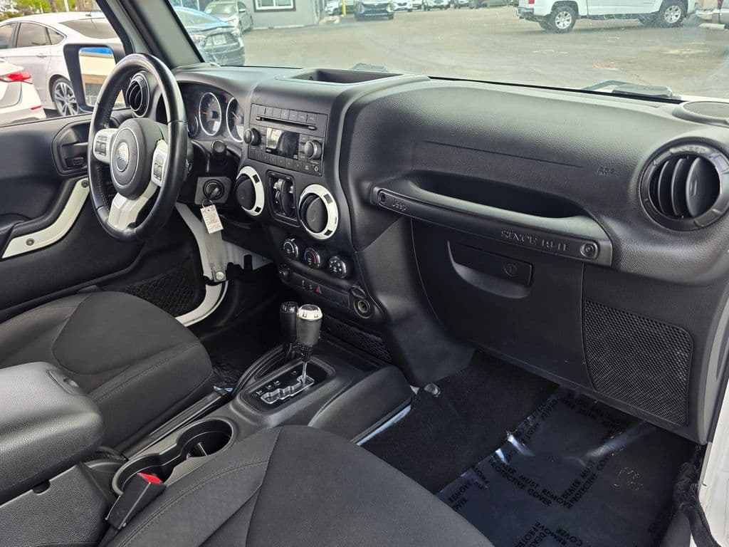 2016 Jeep Wrangler Unlimited Sport - Photo 13