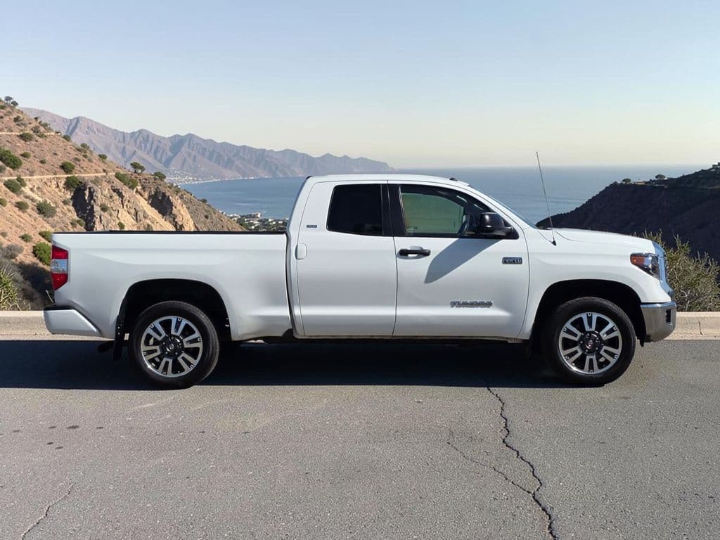 2018 Toyota Tundra SR5 - Photo 9