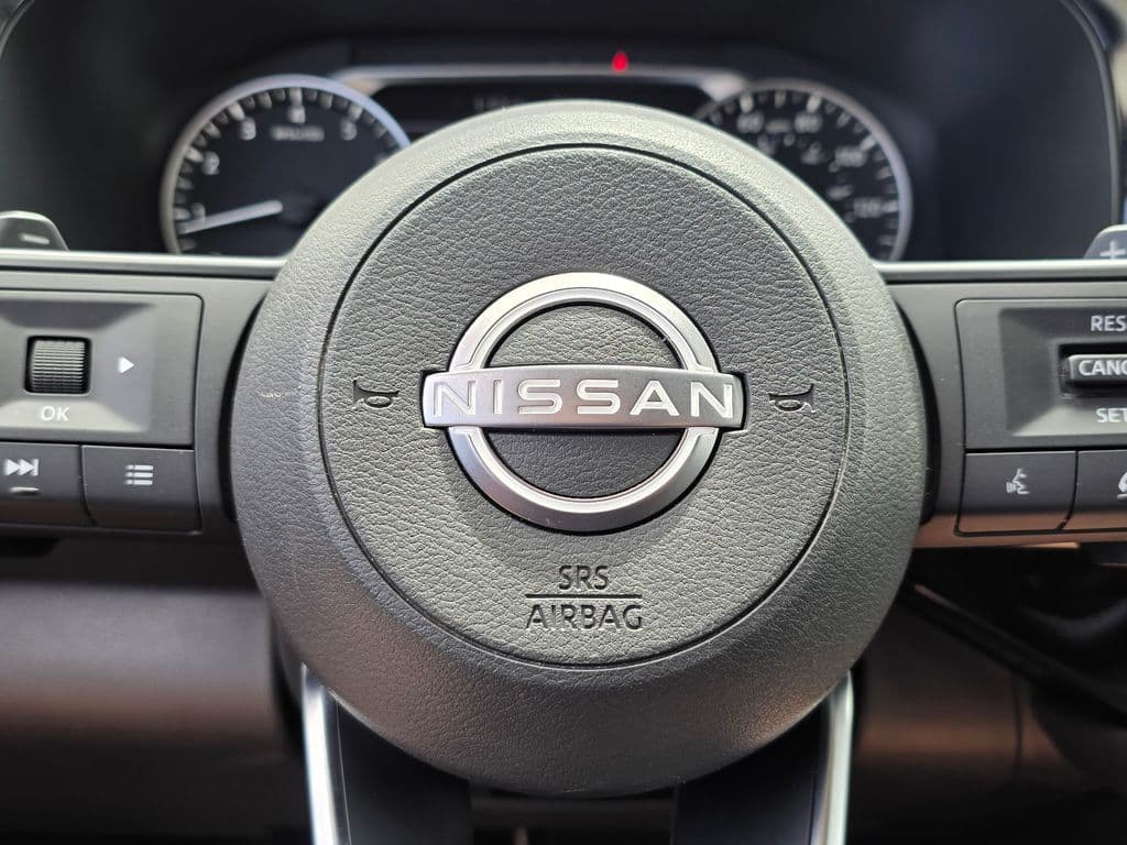 2025 Nissan Pathfinder SV - Photo 31