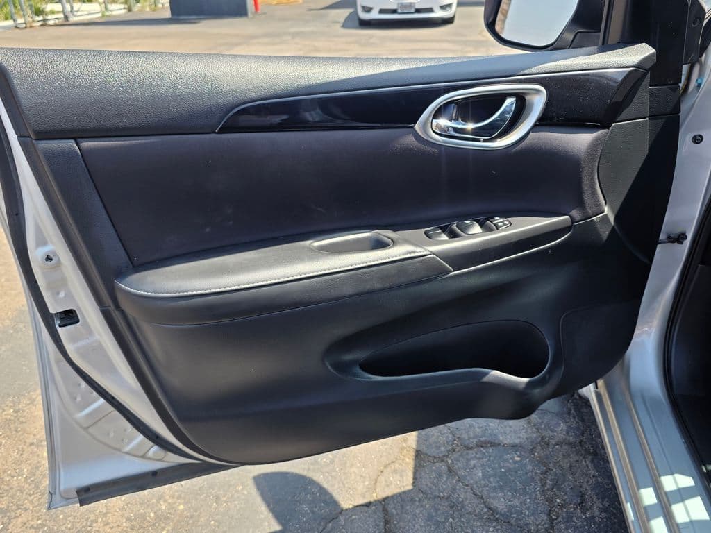 2018 Nissan Sentra SV - Photo 17