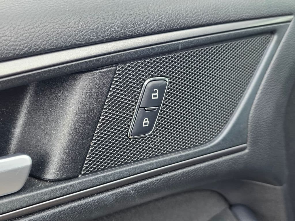 2018 Ford Edge SE - Photo 25