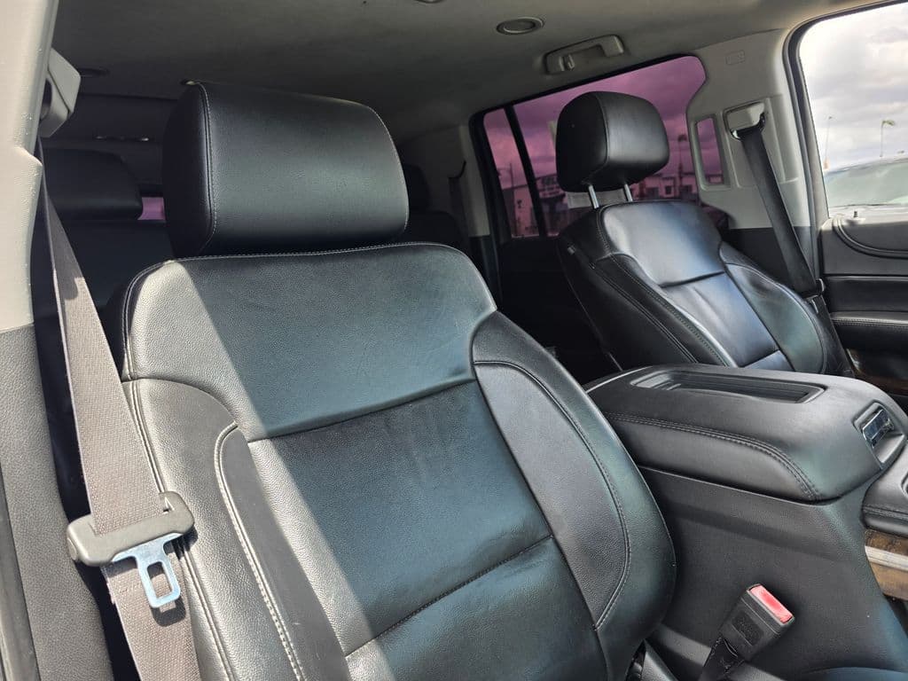 2015 Chevrolet Suburban LT - Photo 13