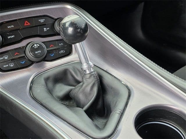 2017 Dodge Challenger R/T - Photo 28