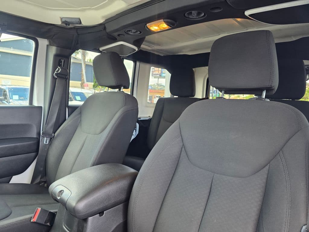 2016 Jeep Wrangler Unlimited Sport - Photo 21