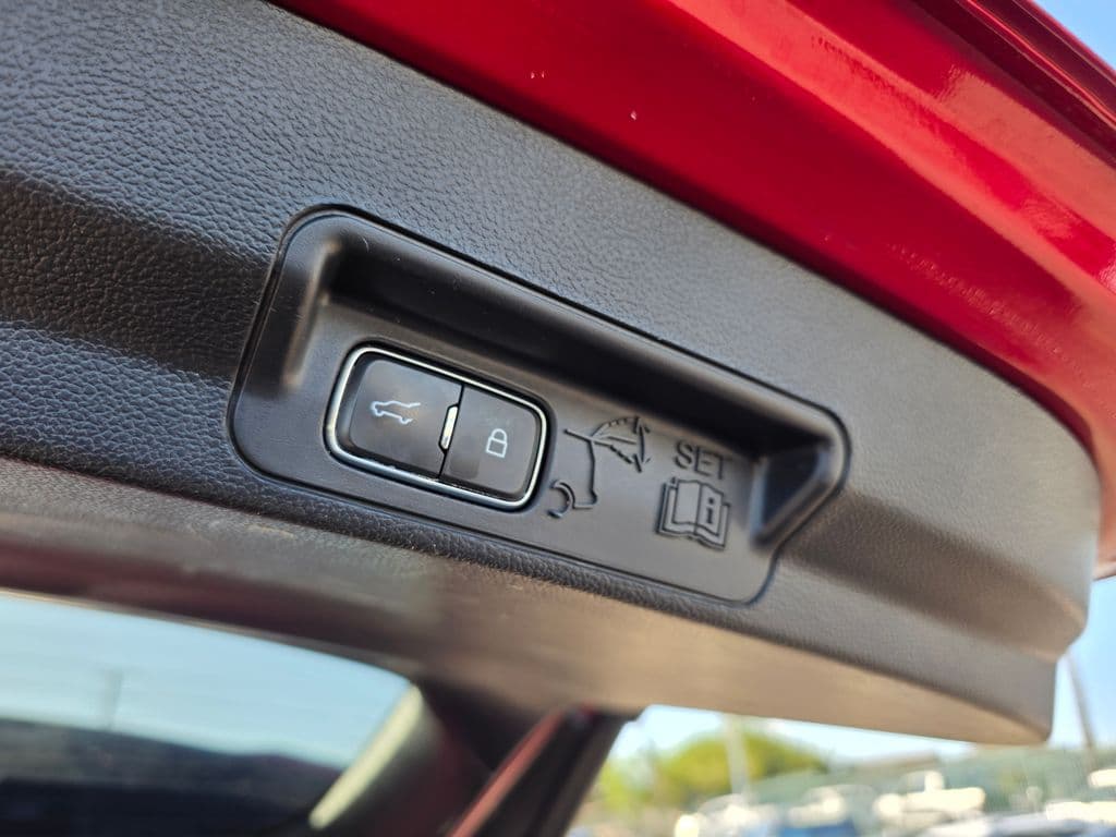 2020 Ford Explorer XLT - Photo 8