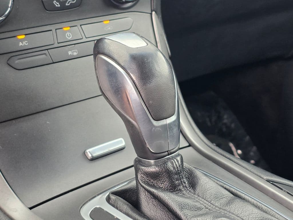 2018 Ford Edge SE - Photo 35