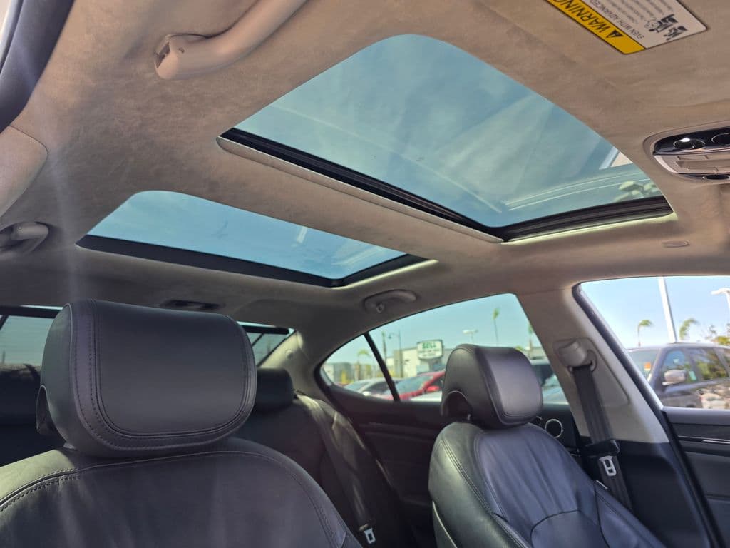 2016 Kia Cadenza Limited - Photo 12