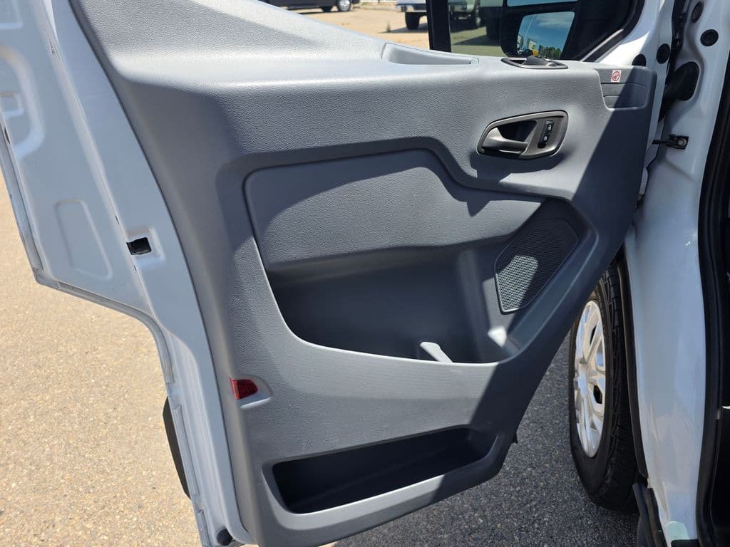 2019 Ford Transit-350 XLT - Photo 24