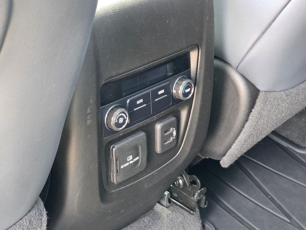 2019 Buick Enclave Essence - Photo 23