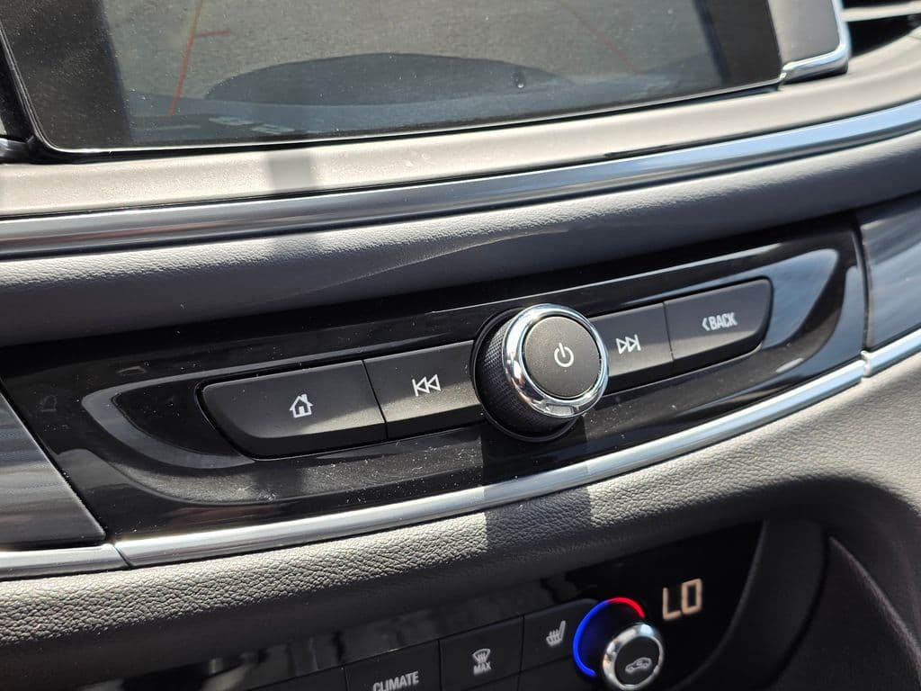 2019 Buick Enclave Essence - Photo 40