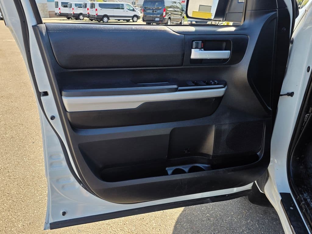 2018 Toyota Tundra SR5 - Photo 23