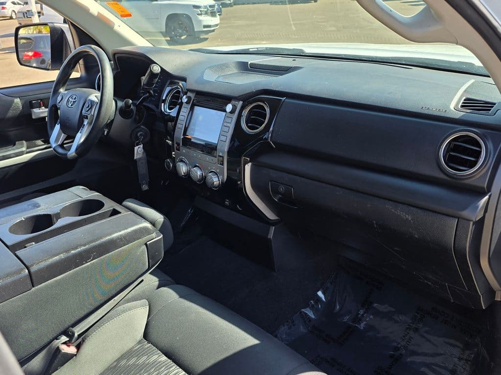 2018 Toyota Tundra SR5 - Photo 11