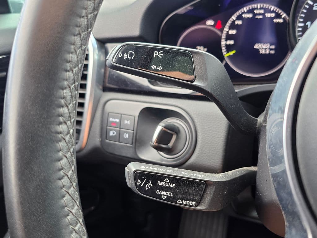 2022 Porsche Cayenne E-Hybrid - Photo 38