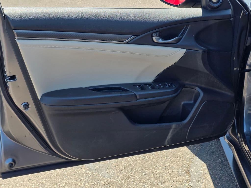 2018 Honda Civic Sport Touring - Photo 23