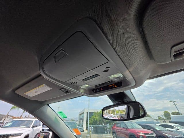 2023 GMC Acadia SLT - Photo 12
