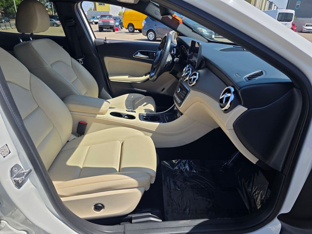 2019 Mercedes-Benz GLA GLA 250 - Photo 12