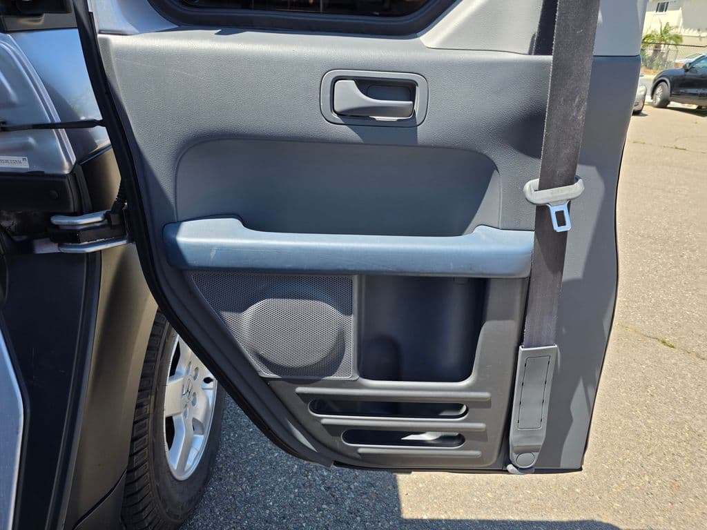 2004 Honda Element EX - Photo 24