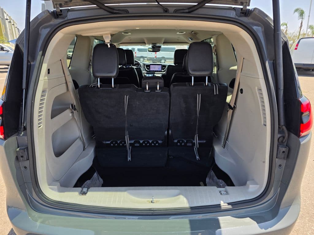 2022 Chrysler Pacifica Touring L - Photo 13