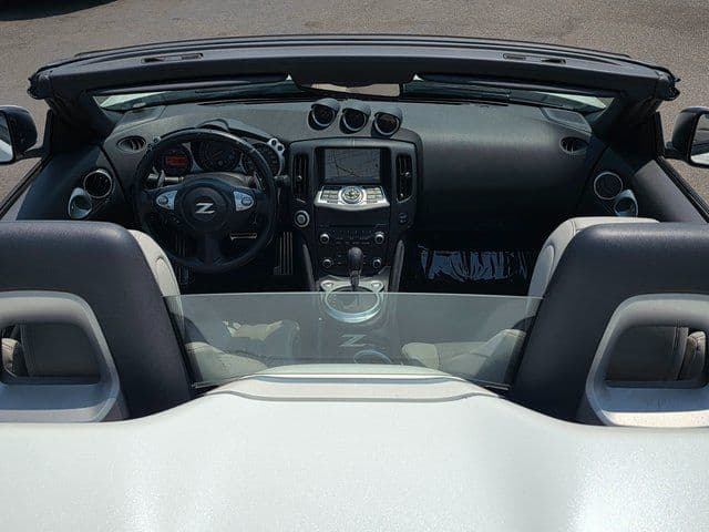 2015 Nissan 370Z Touring - Photo 14